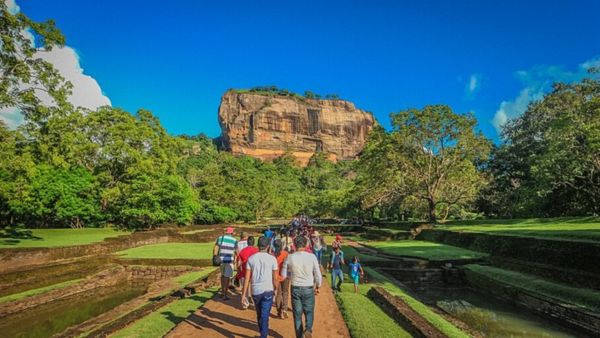 Sri Lanka Aims For 2.5 Million Tourists In 2024